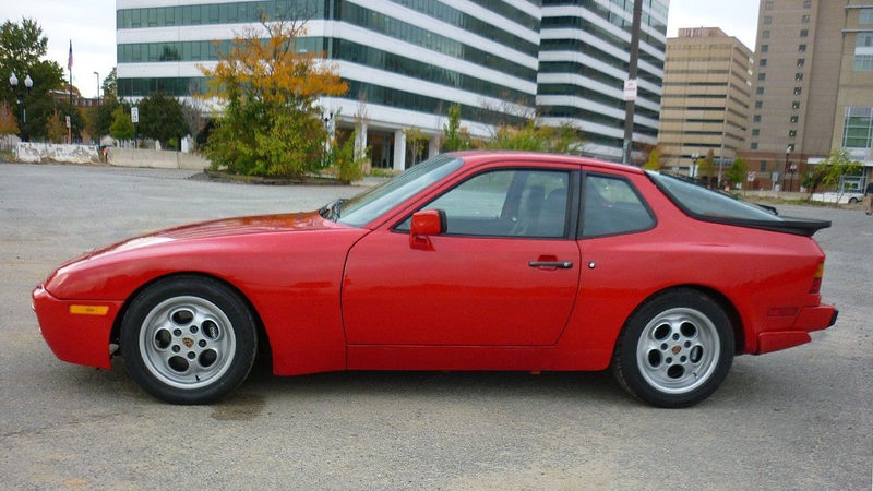 Illustration for article titled Ten Cars That You Need To Drive Before You Die, For Less Than $15,000